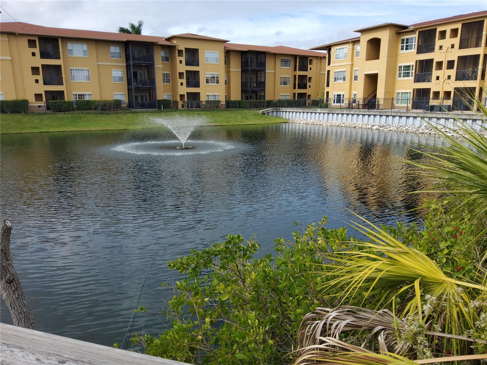 4333 BAYSIDE VILLAGE DR #224, TAMPA, FL