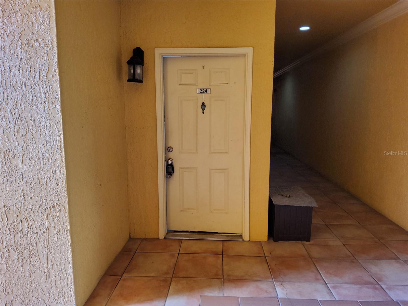 4333 BAYSIDE VILLAGE DR #224, TAMPA, FL — photo 2