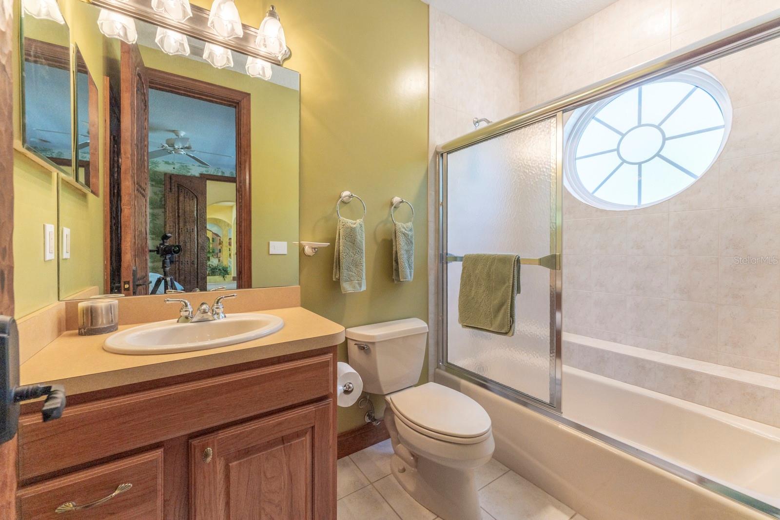 543 ISLEWORTH CLOSE, TARPON SPRINGS, FL — photo 15
