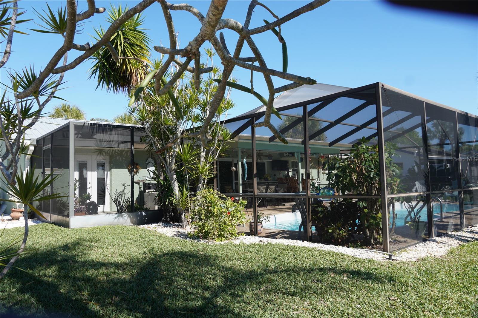 908 SAGO PALM WAY, APOLLO BEACH, FL — photo 8