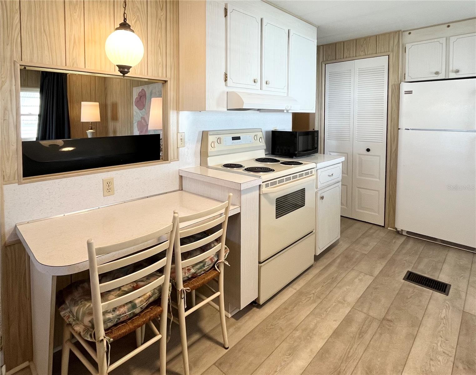 3232 ASH TER, SARASOTA, FL — photo 14