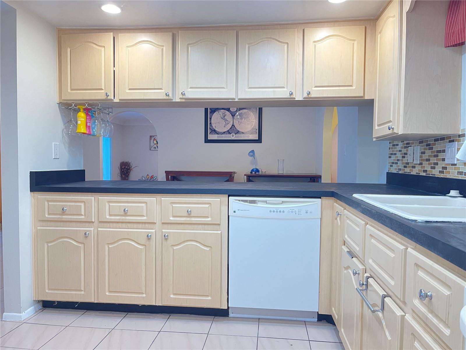 1310 SE 43RD TER, CAPE CORAL, FL — photo 10