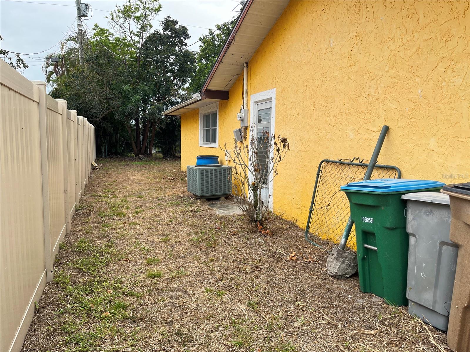 1310 SE 43RD TER, CAPE CORAL, FL — photo 42