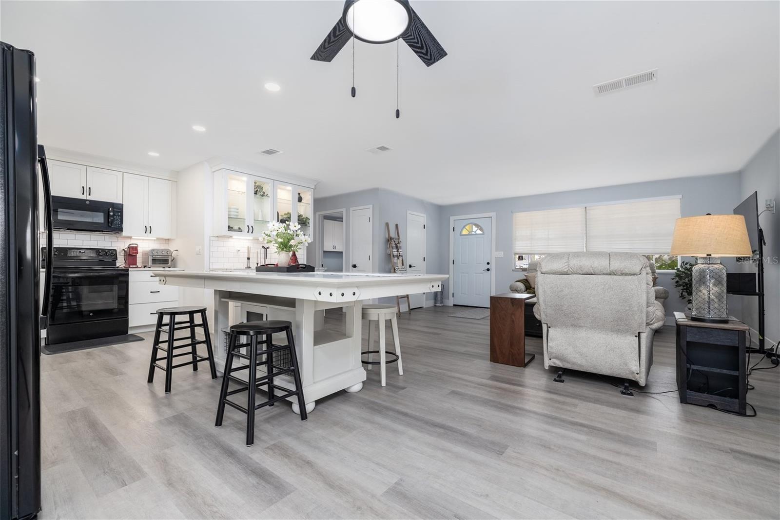 692 GASLIGHT DR, SOUTH DAYTONA, FL — photo 13