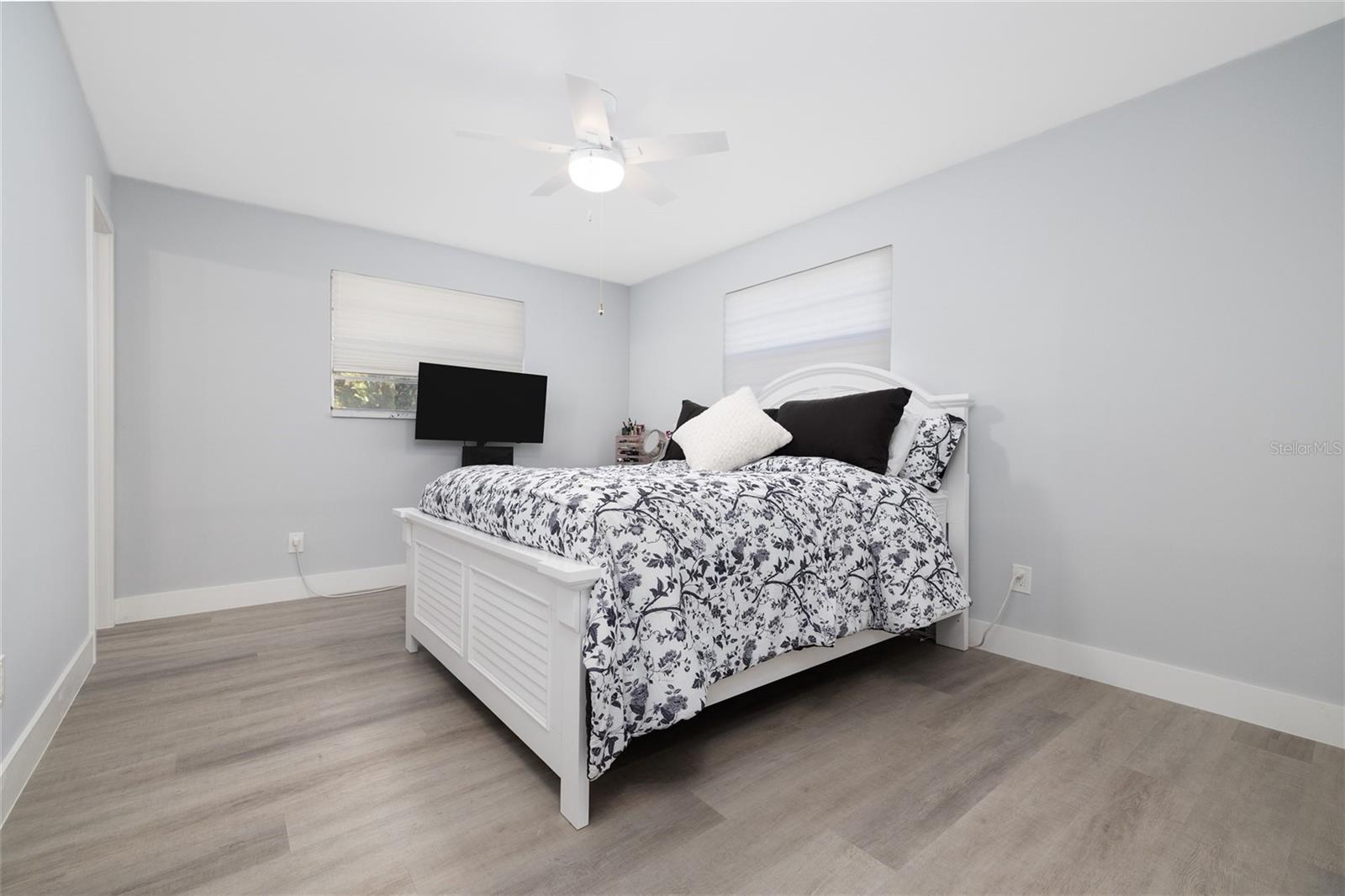 692 GASLIGHT DR, SOUTH DAYTONA, FL — photo 16