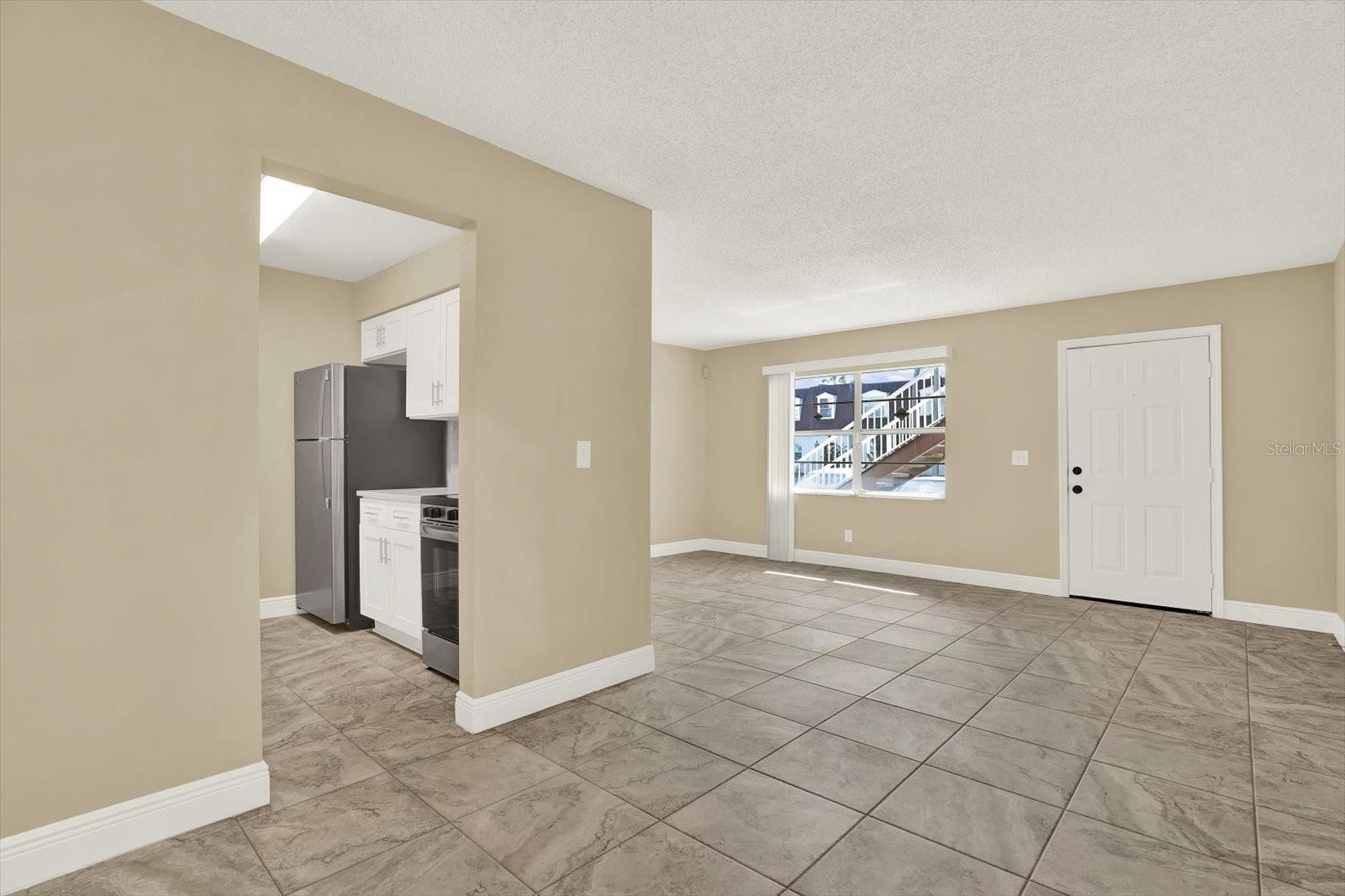 9125 TUDOR DR #D109, TAMPA, FL — photo 6