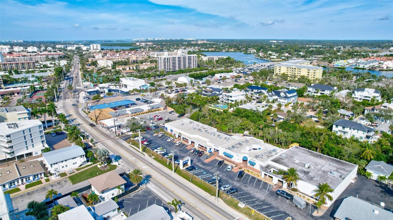191 VISTA HERMOSA CIR, SARASOTA, FL — photo 44
