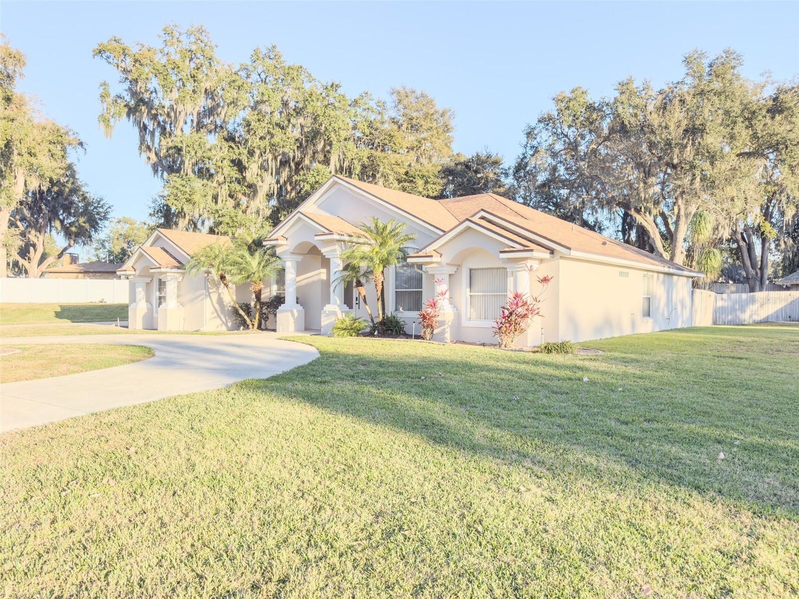 4 WESTON RD, LEESBURG, FL — photo 12