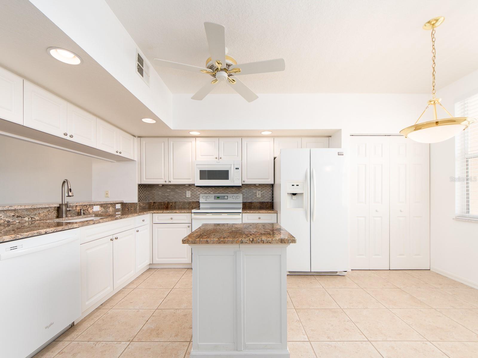 6550 SHORELINE DR #7502, ST PETERSBURG, FL — photo 4