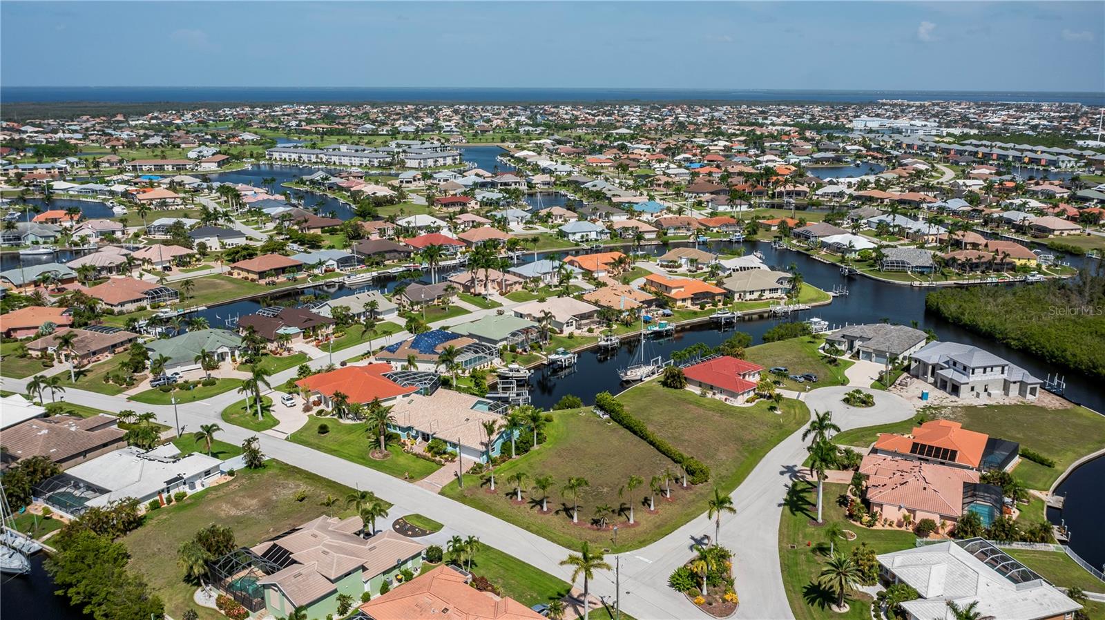 1423 GREBE CT, PUNTA GORDA, FL — photo 4