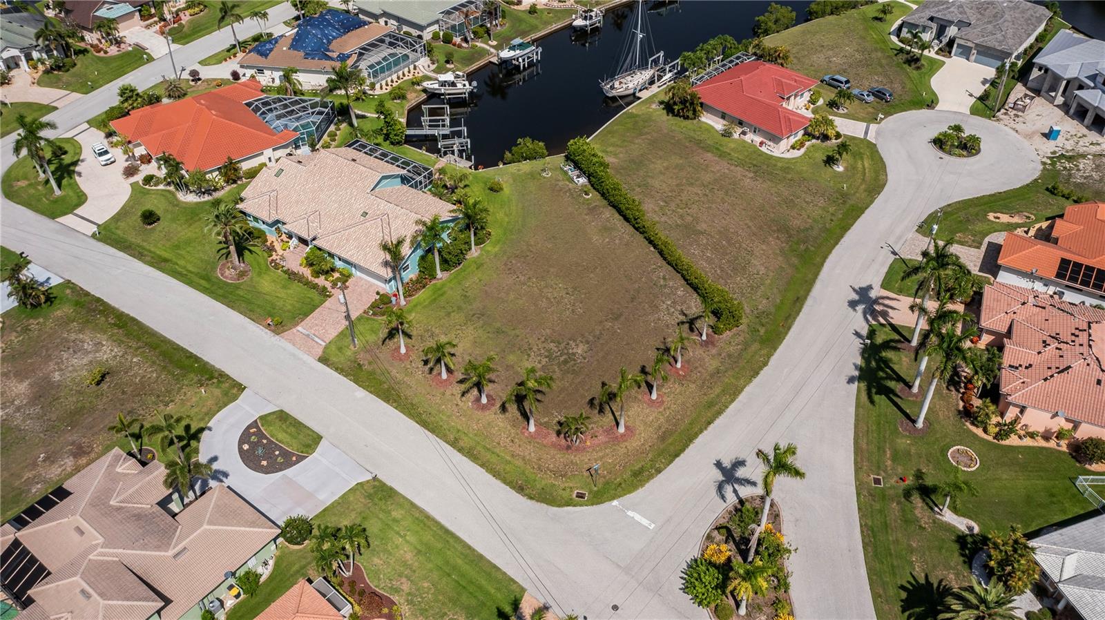 1423 GREBE CT, PUNTA GORDA, FL — photo 2
