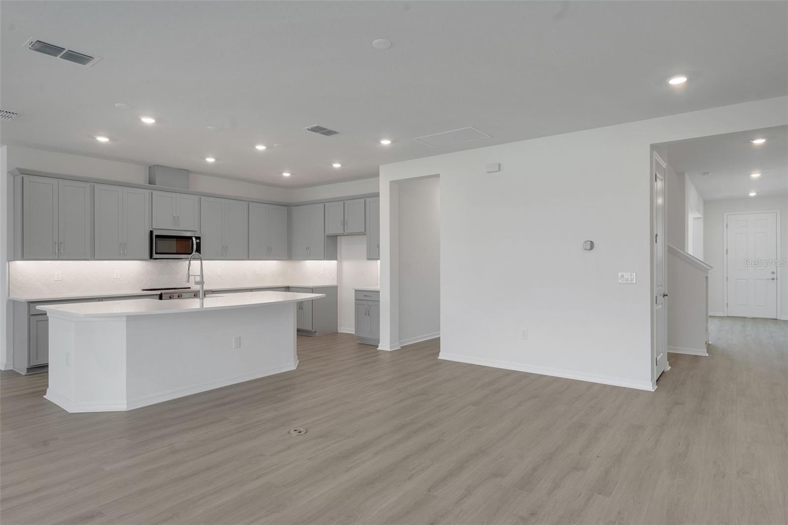 17417 VALLEYWOOD PKWY, LAND O LAKES, FL — photo 19