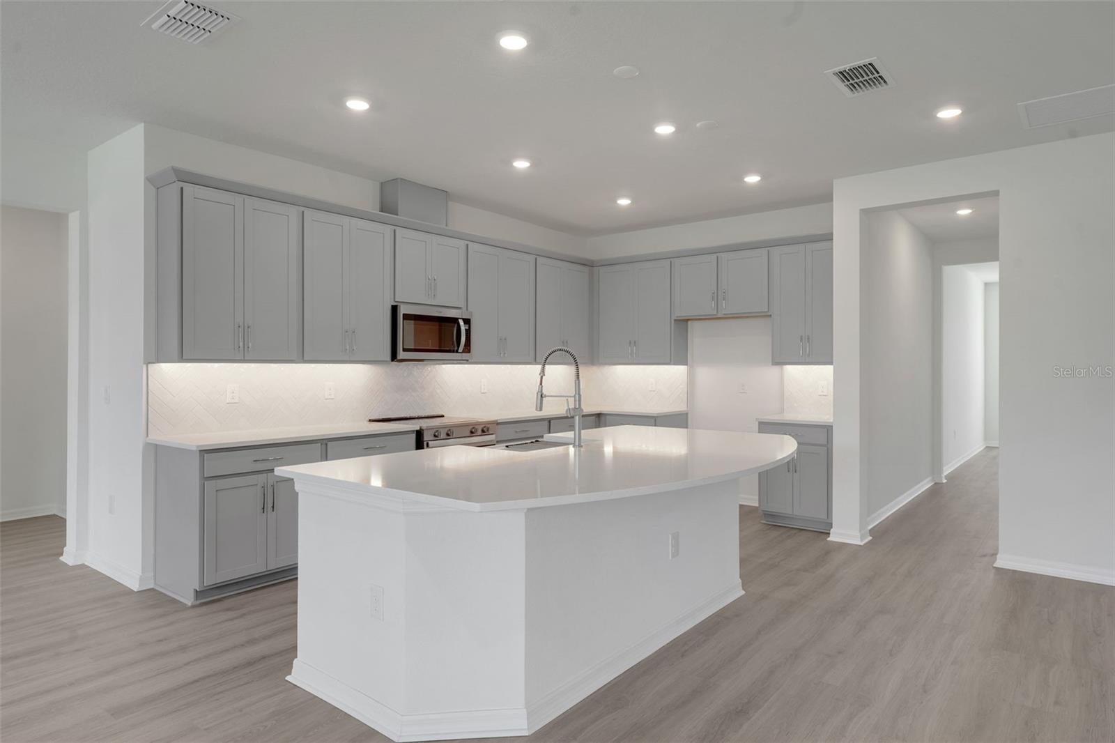 17417 VALLEYWOOD PKWY, LAND O LAKES, FL — photo 21