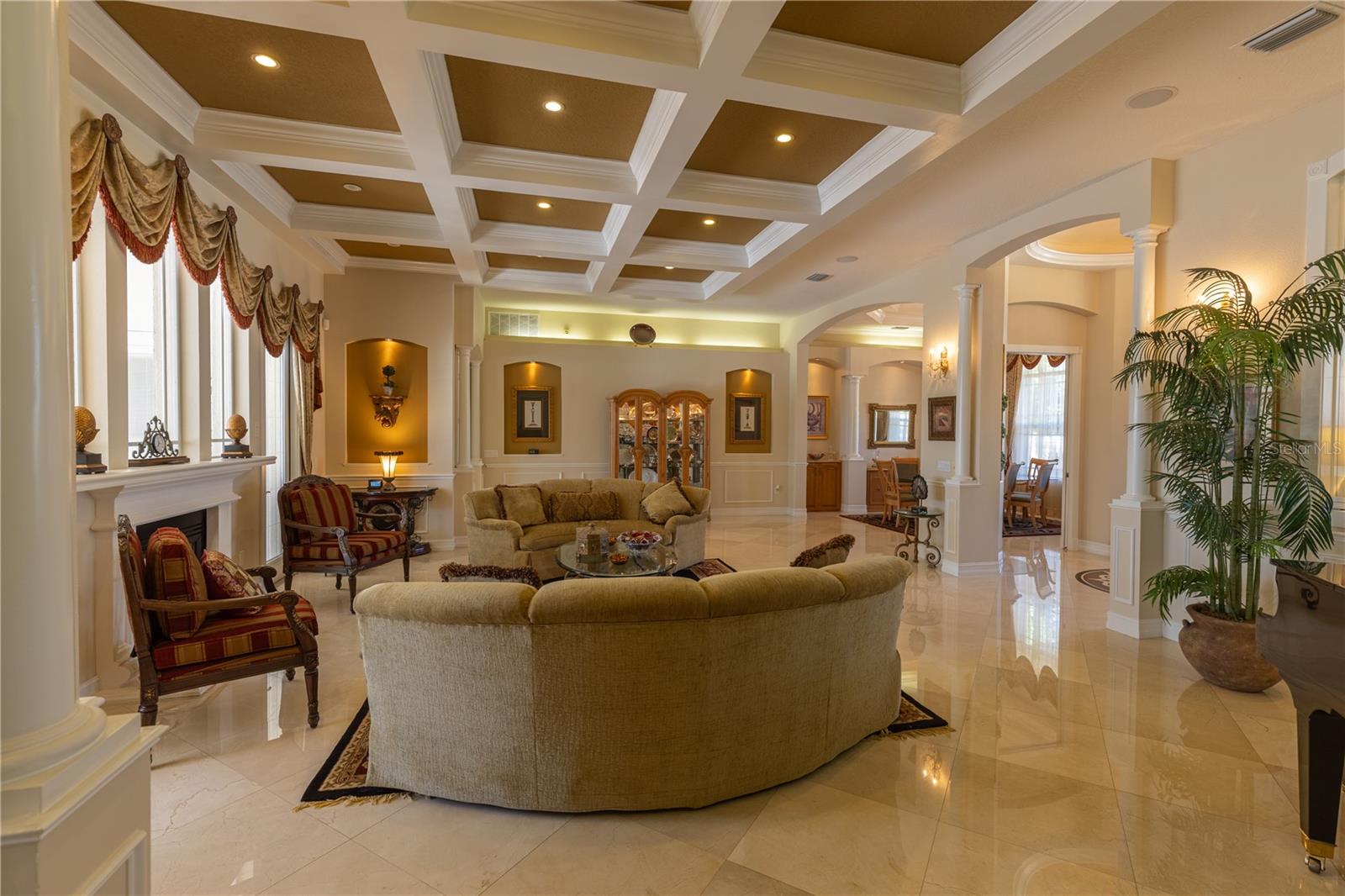 13717 CANTERFIELD DR, RIVERVIEW, FL — photo 6
