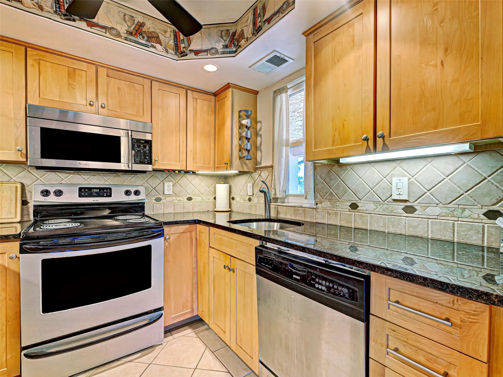 19505 QUESADA AVE #EE202, PORT CHARLOTTE, FL — photo 10