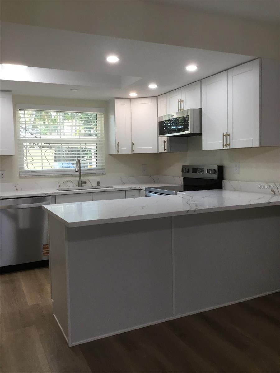 44 COUNTRY CLUB DR #44, LARGO, FL — photo 15
