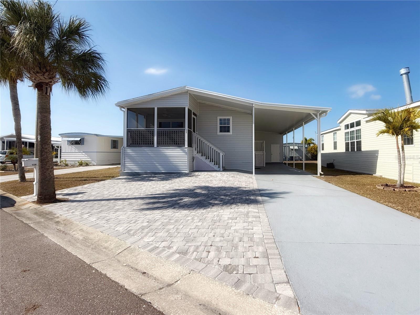 124 E SAINT ANNES CIR, APOLLO BEACH, FL — photo 17