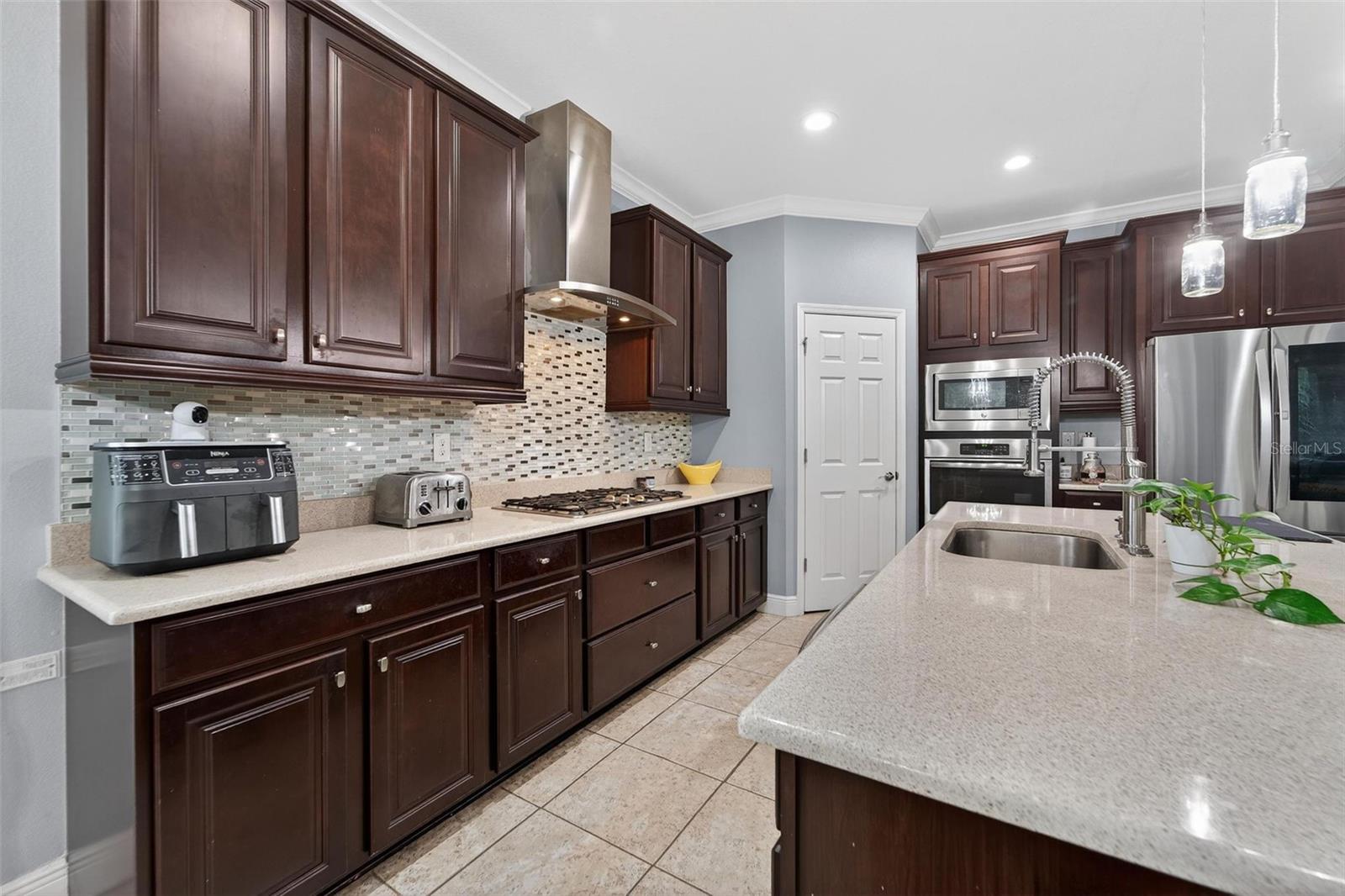 7032 OLD BENTON DR, APOLLO BEACH, FL — photo 21