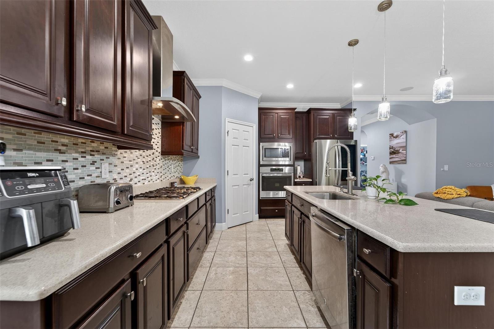 7032 OLD BENTON DR, APOLLO BEACH, FL — photo 22