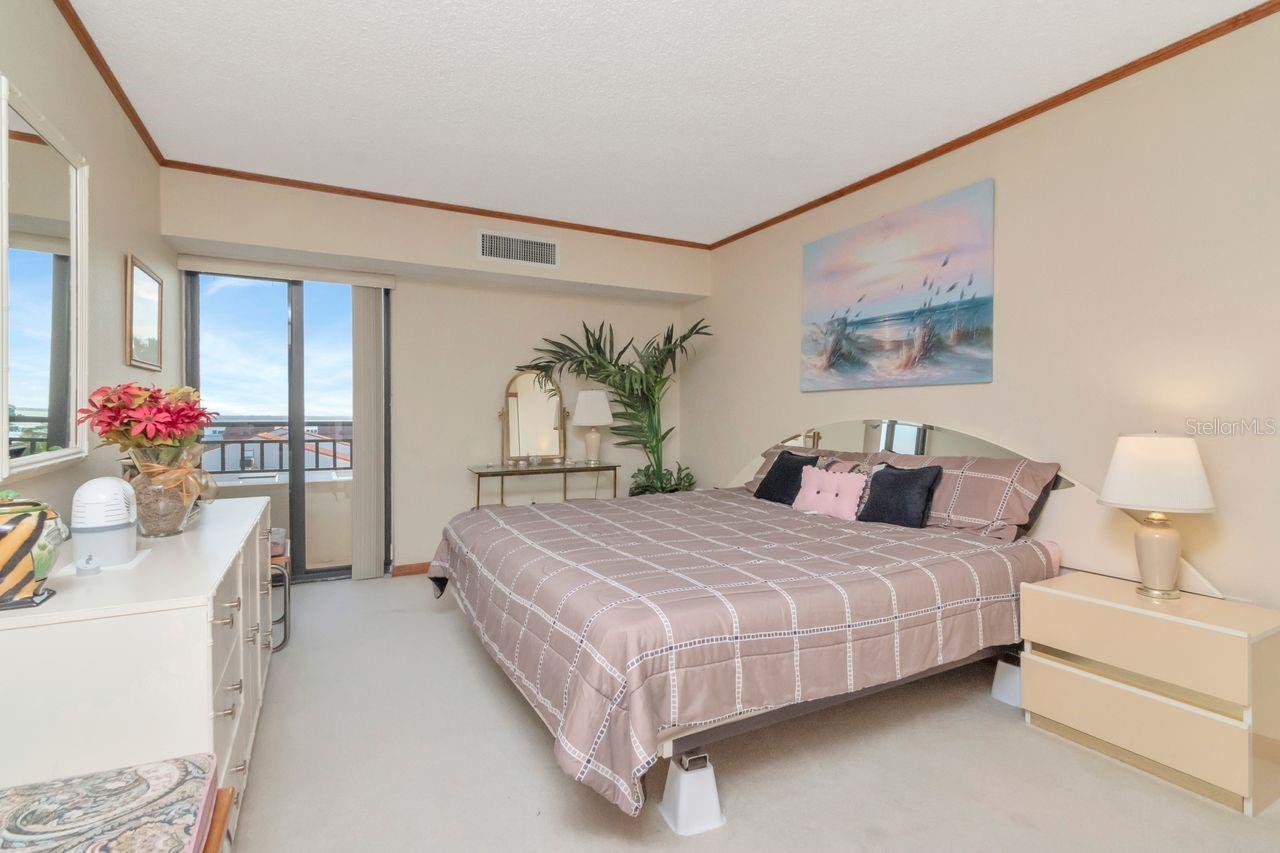 830 S GULFVIEW BLVD #502, CLEARWATER BEACH, FL — photo 43