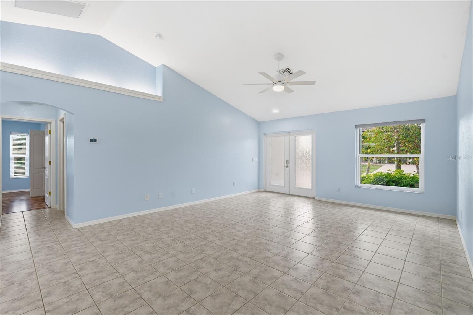 2803 SW 34TH TER, CAPE CORAL, FL — photo 4