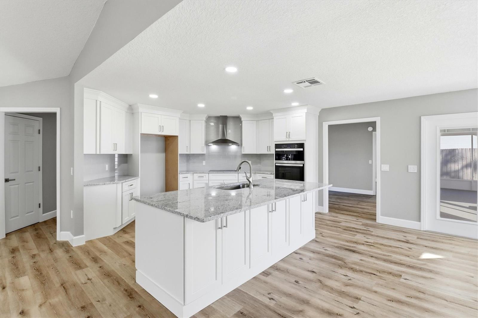 33608 OVERTON DR, LEESBURG, FL — photo 13