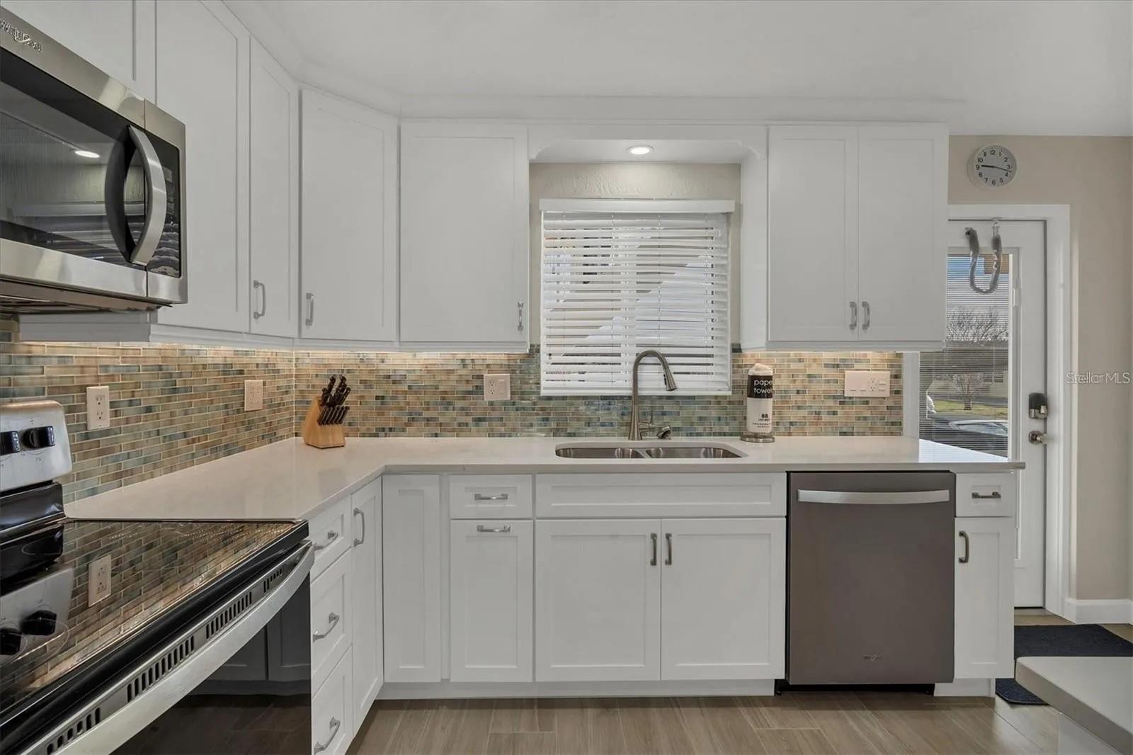 6006 MIDNIGHT PASS RD #36, SARASOTA, FL — photo 28