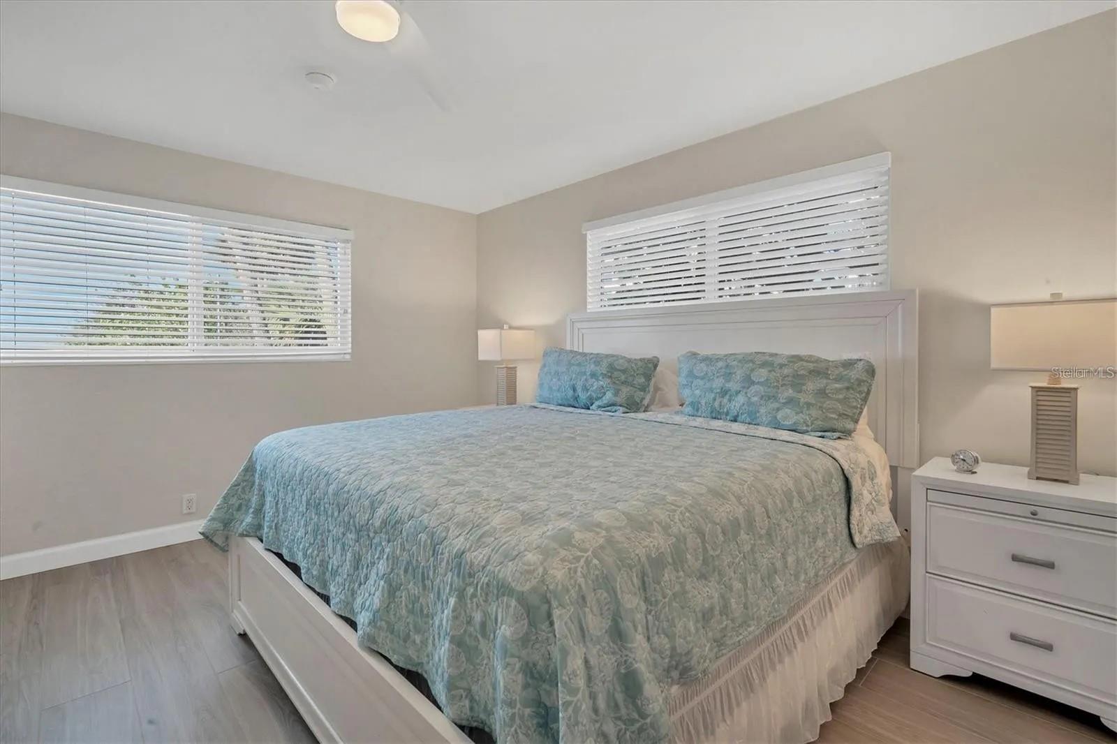 6006 MIDNIGHT PASS RD #36, SARASOTA, FL — photo 32