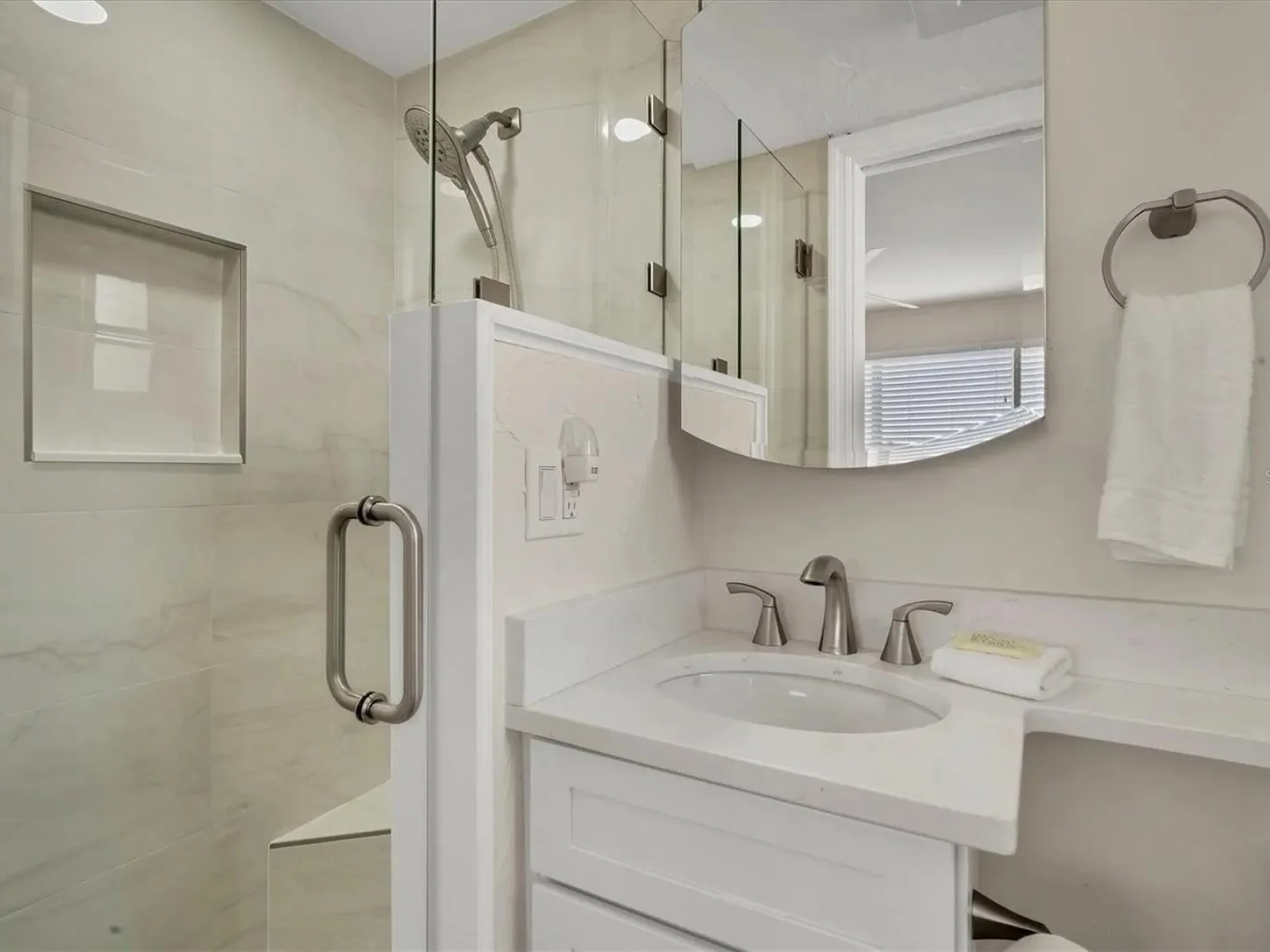 6006 MIDNIGHT PASS RD #36, SARASOTA, FL — photo 44