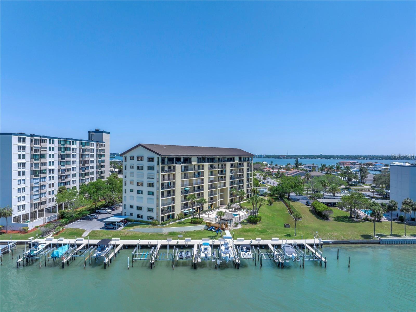 650 ISLAND WAY #204, CLEARWATER BEACH, FL