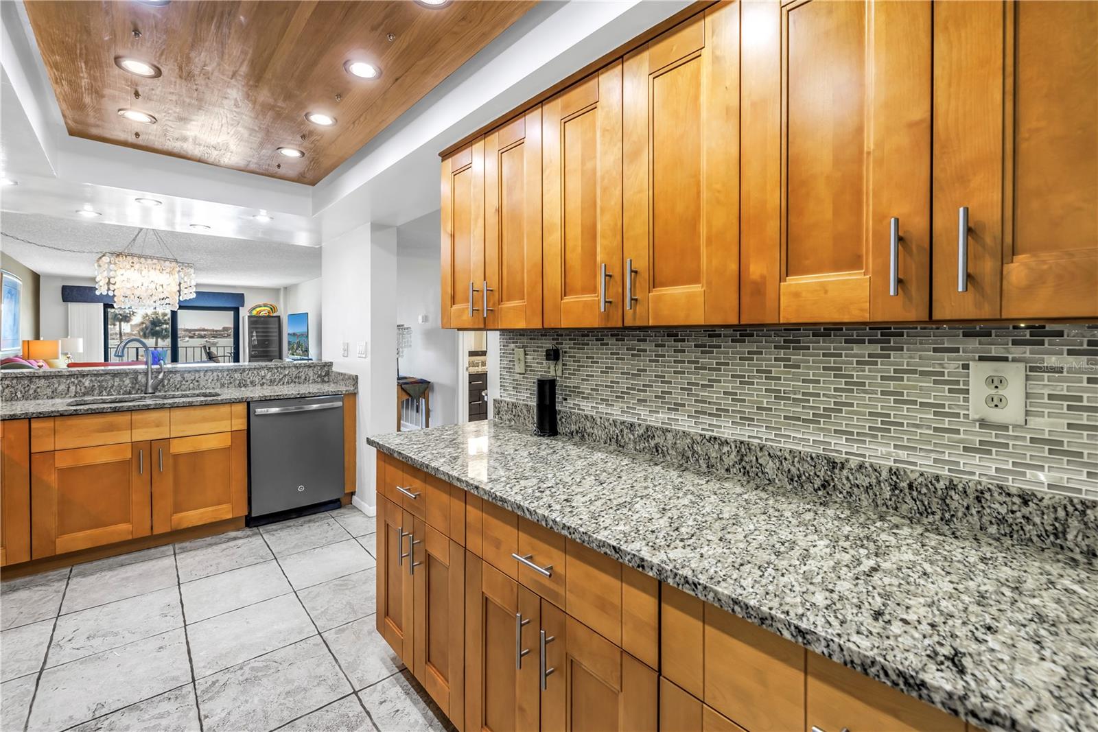 650 ISLAND WAY #204, CLEARWATER BEACH, FL — photo 15