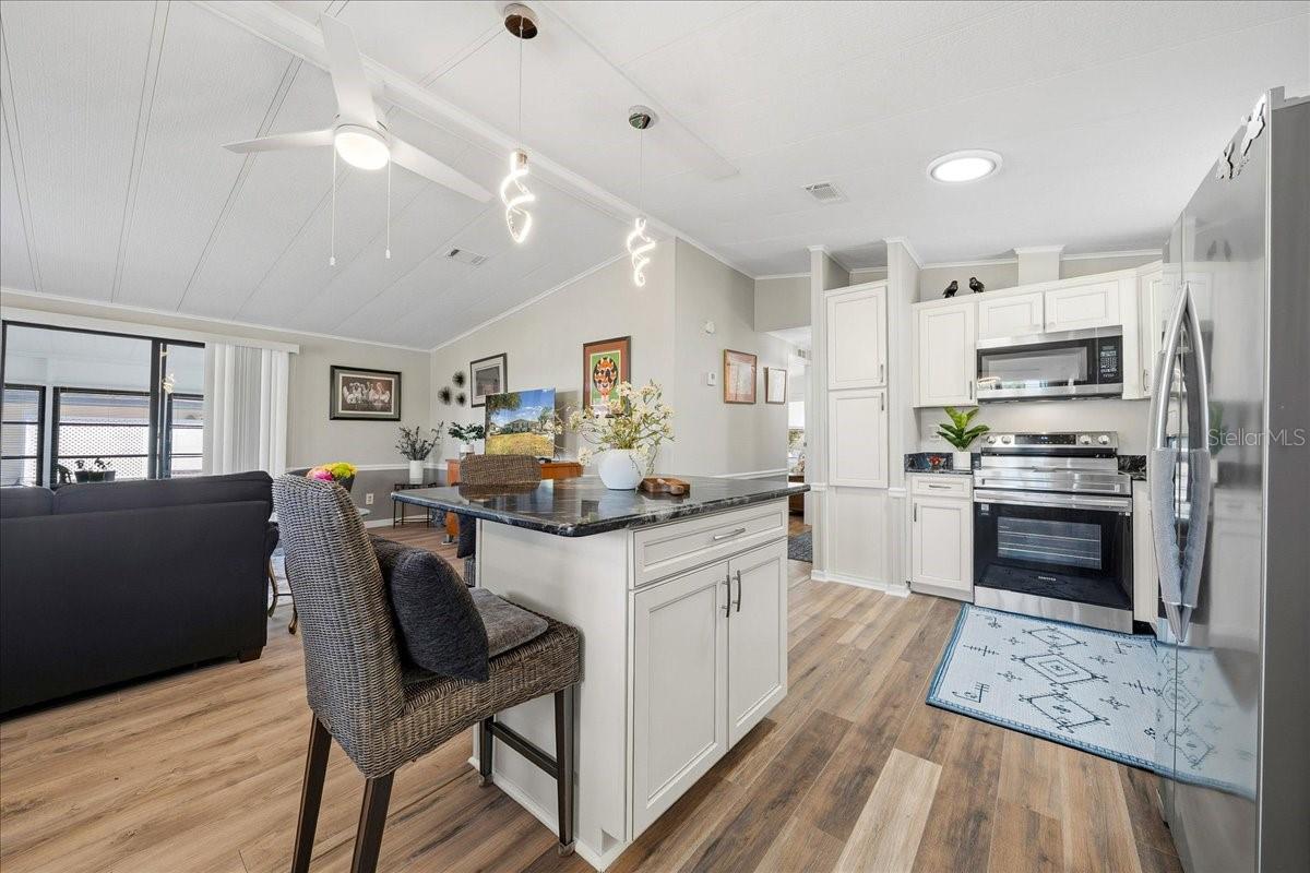 1003 MATTHEW AVE, LADY LAKE, FL — photo 18