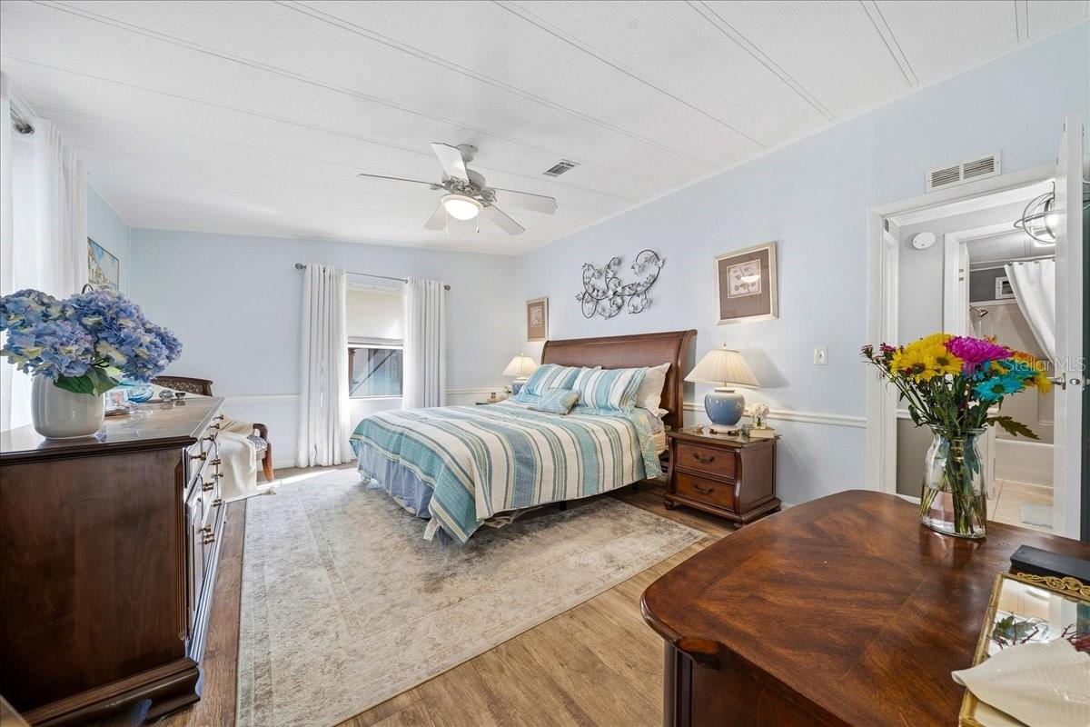 1003 MATTHEW AVE, LADY LAKE, FL — photo 58