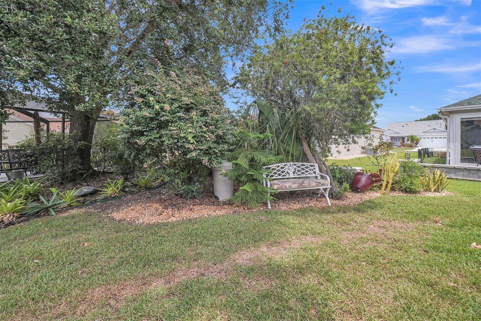 8371 SE 168TH TRINITY PL, THE VILLAGES, FL — photo 3