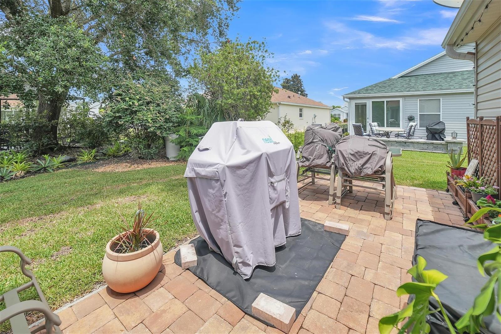 8371 SE 168TH TRINITY PL, THE VILLAGES, FL — photo 4