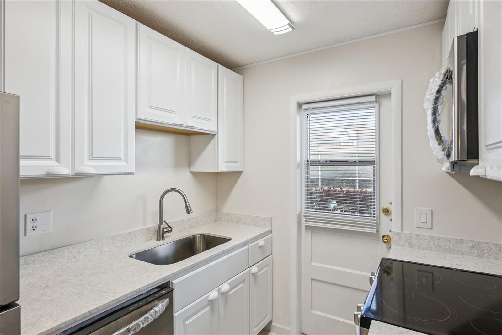 320 LAKEVIEW ST #108, ORLANDO, FL — photo 10