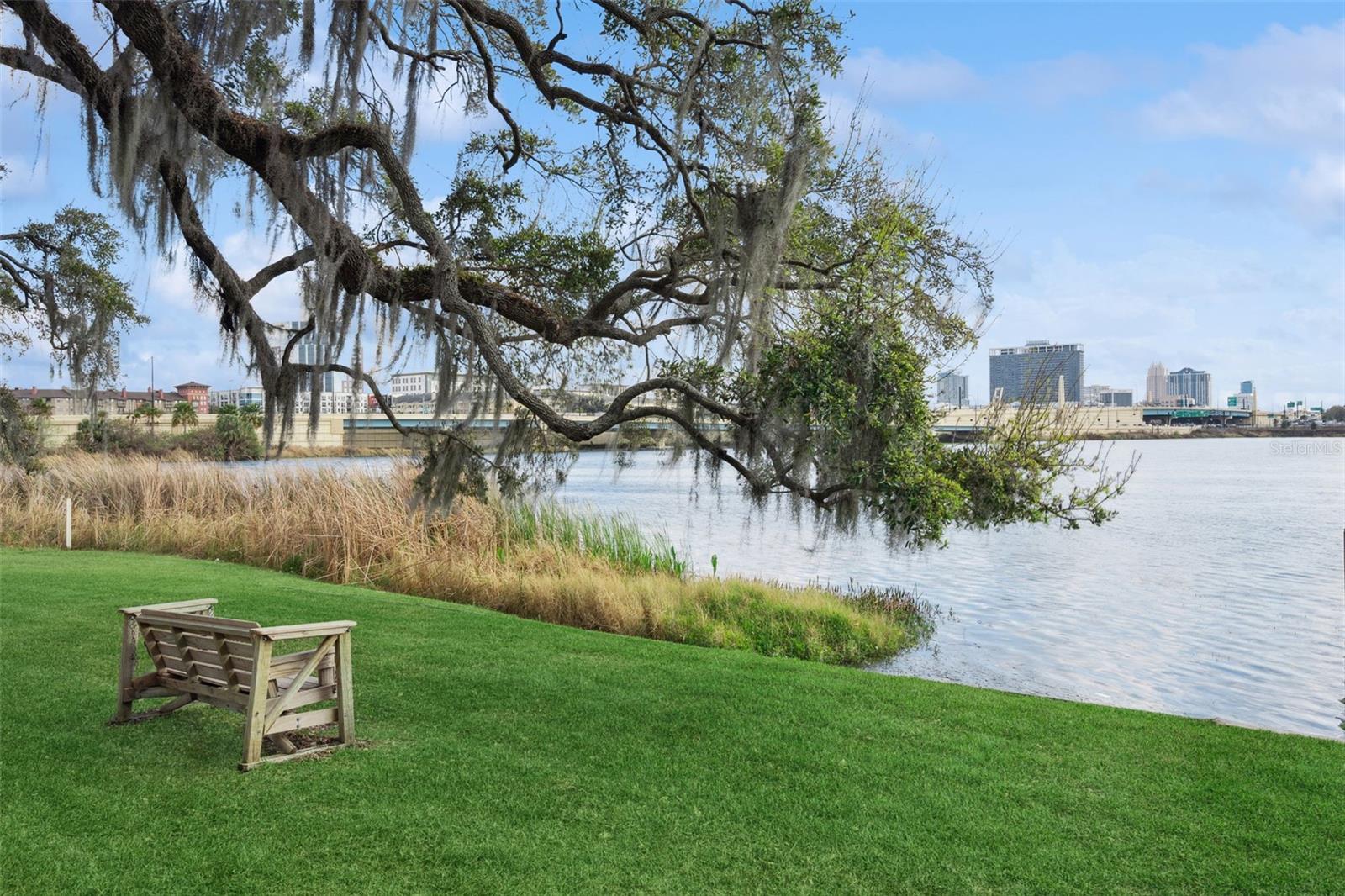 320 LAKEVIEW ST #108, ORLANDO, FL — photo 33