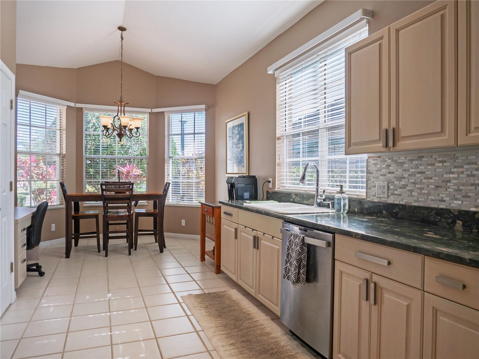 4054 CADDIE DR E, BRADENTON, FL — photo 18