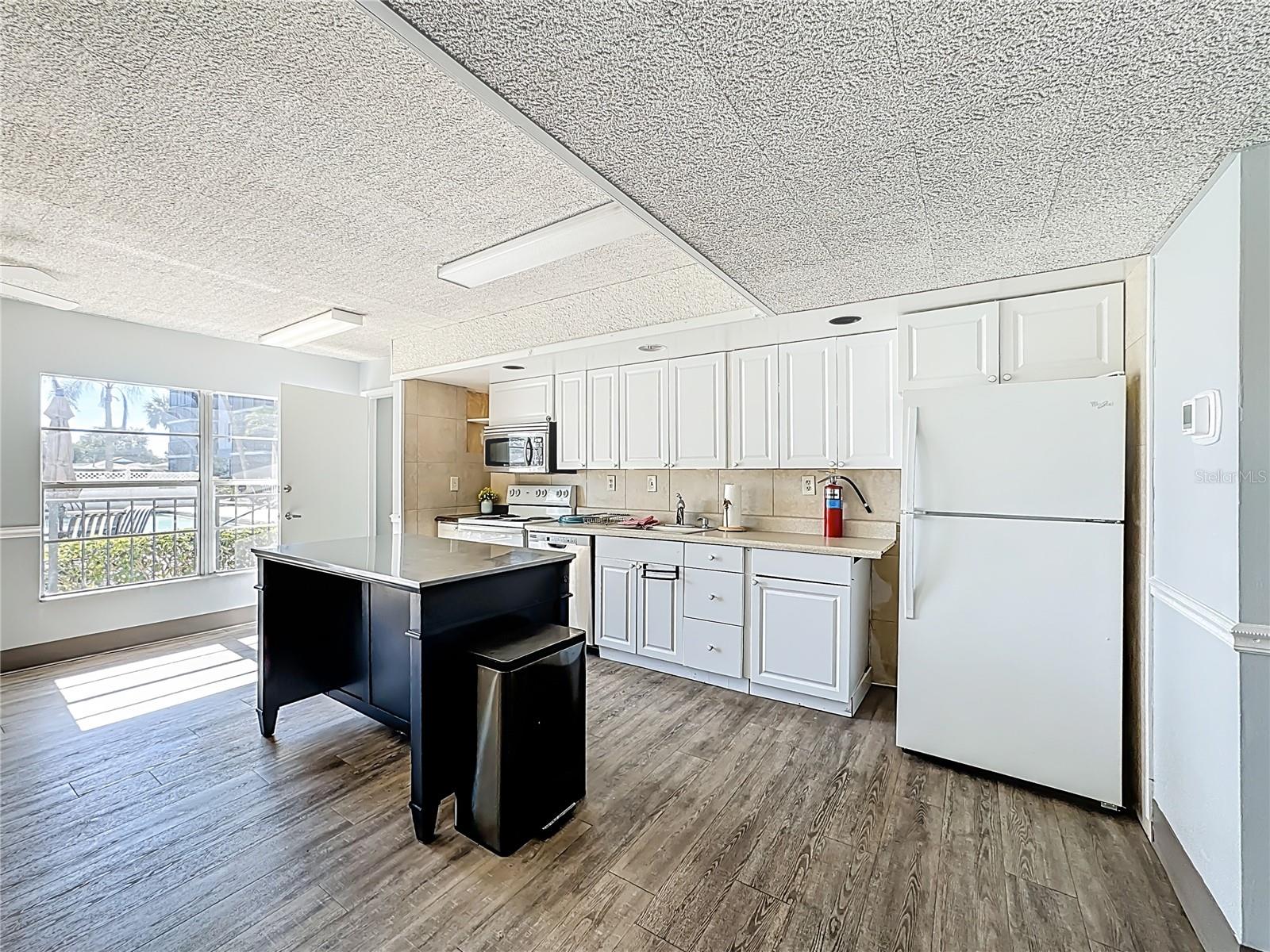 2901 26TH ST W #APT 511, BRADENTON, FL — photo 35