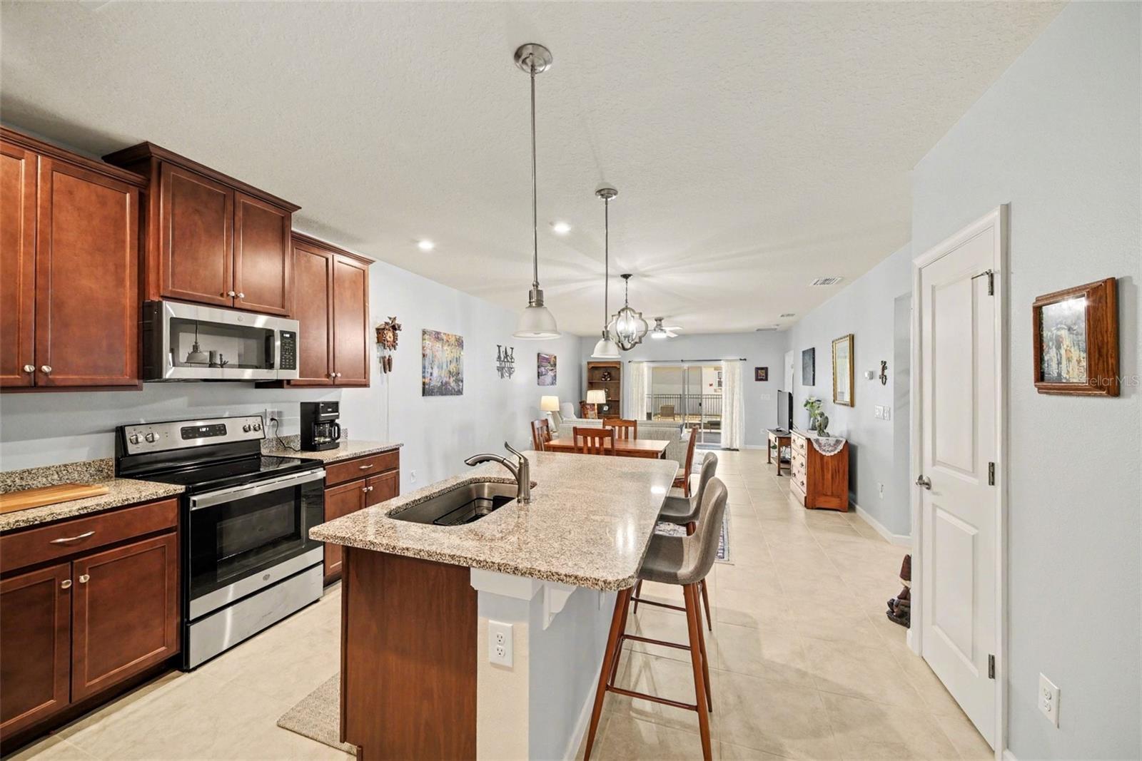 18088 TURNING LEAF CIR, LAND O LAKES, FL — photo 12