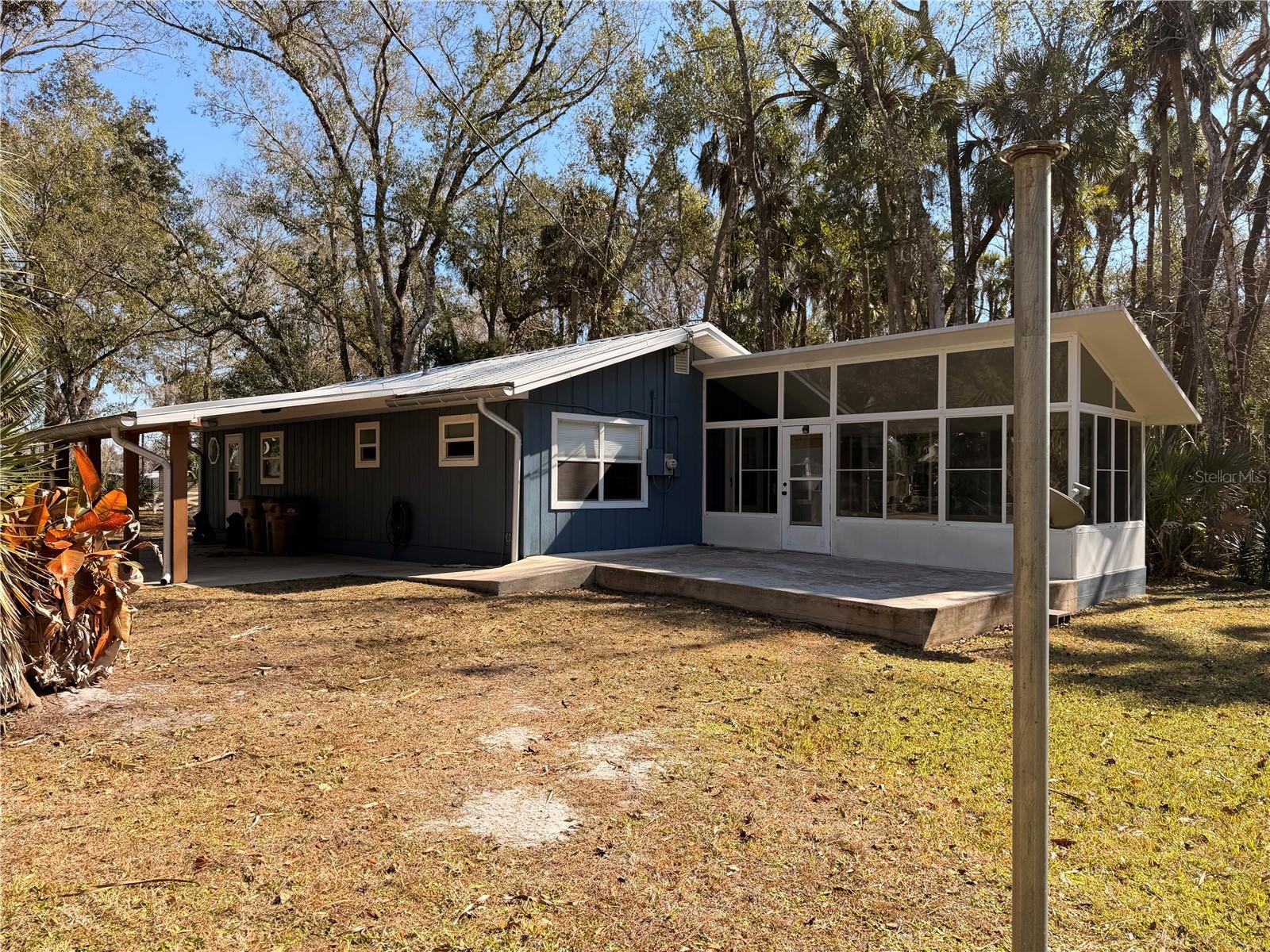 53706 RIVERTRACE RD, ASTOR, FL
