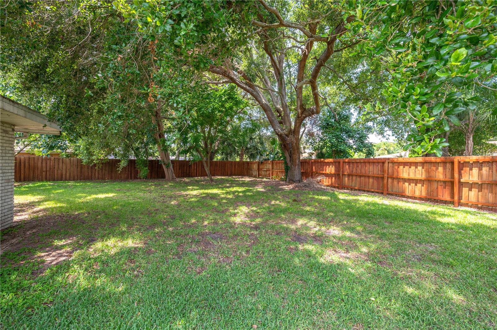 305 HERNANDO RD, WINTER HAVEN, FL — photo 32