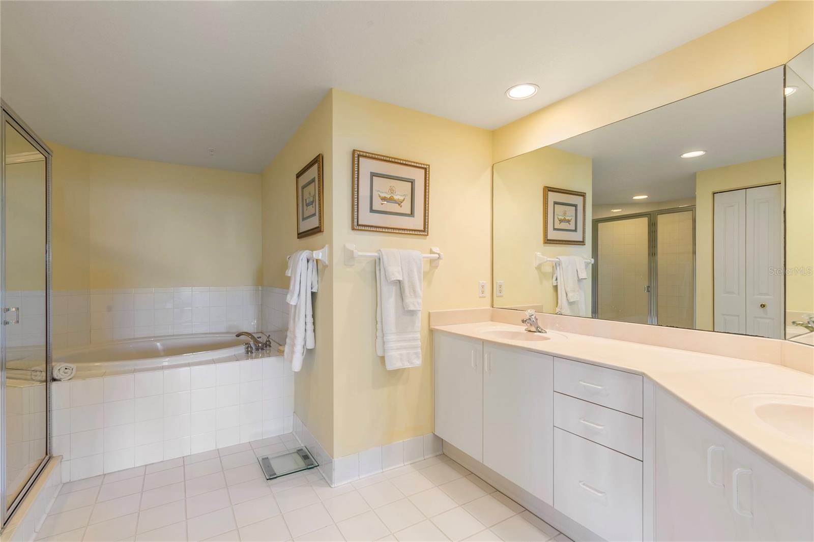 1180 GULF BLVD #202, CLEARWATER BEACH, FL — photo 24