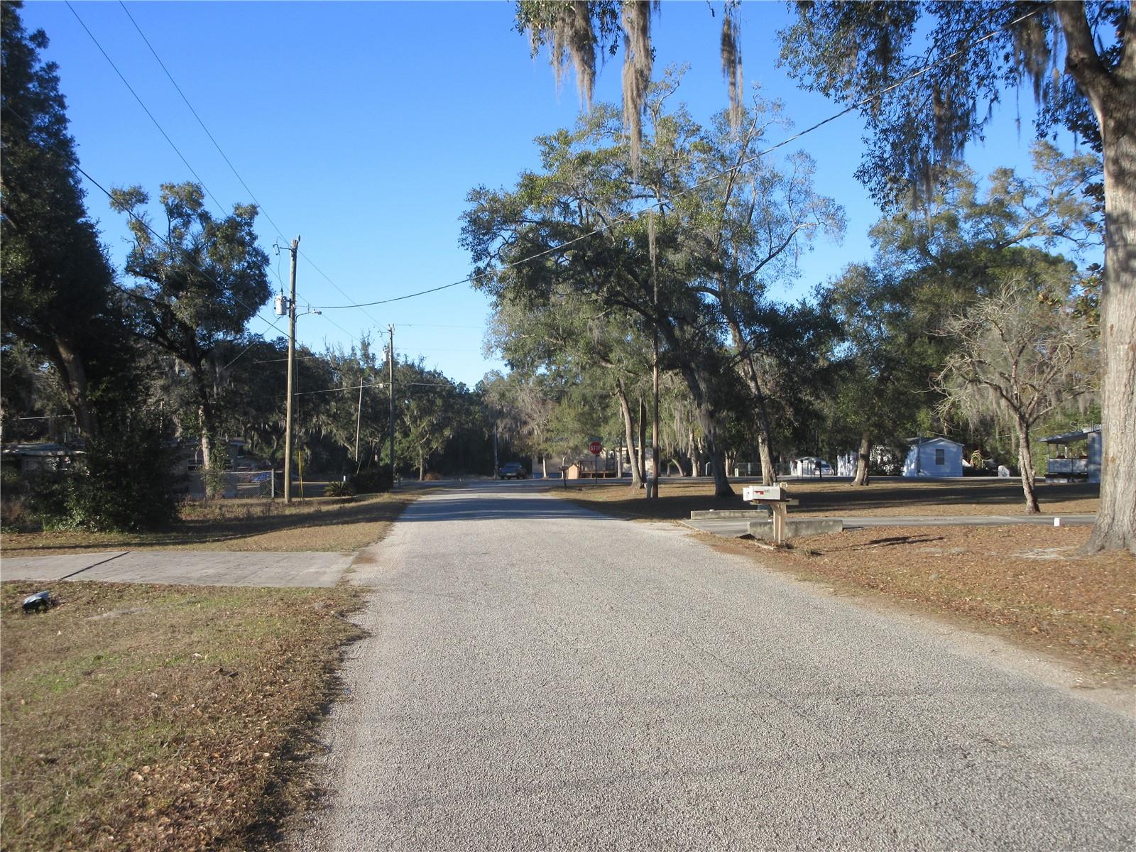 1984 SE 171ST CT, SILVER SPRINGS, FL — photo 43