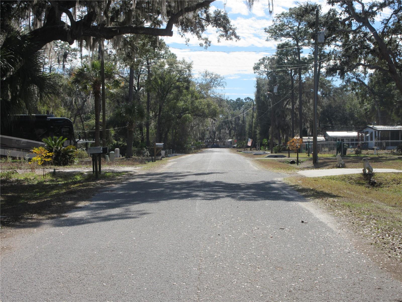 1984 SE 171ST CT, SILVER SPRINGS, FL — photo 104