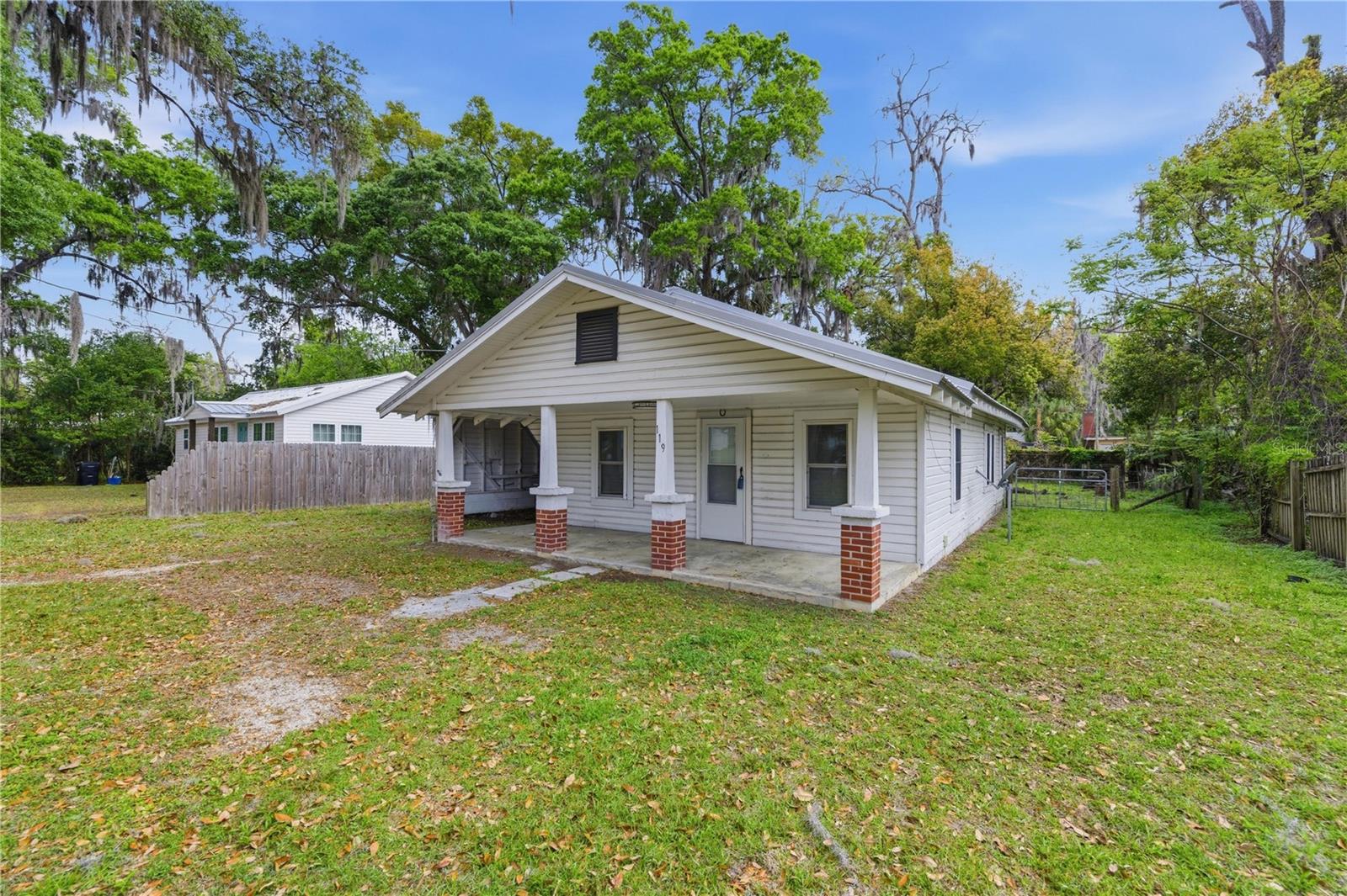 119 NE 1ST ST, WILLISTON, FL — photo 17