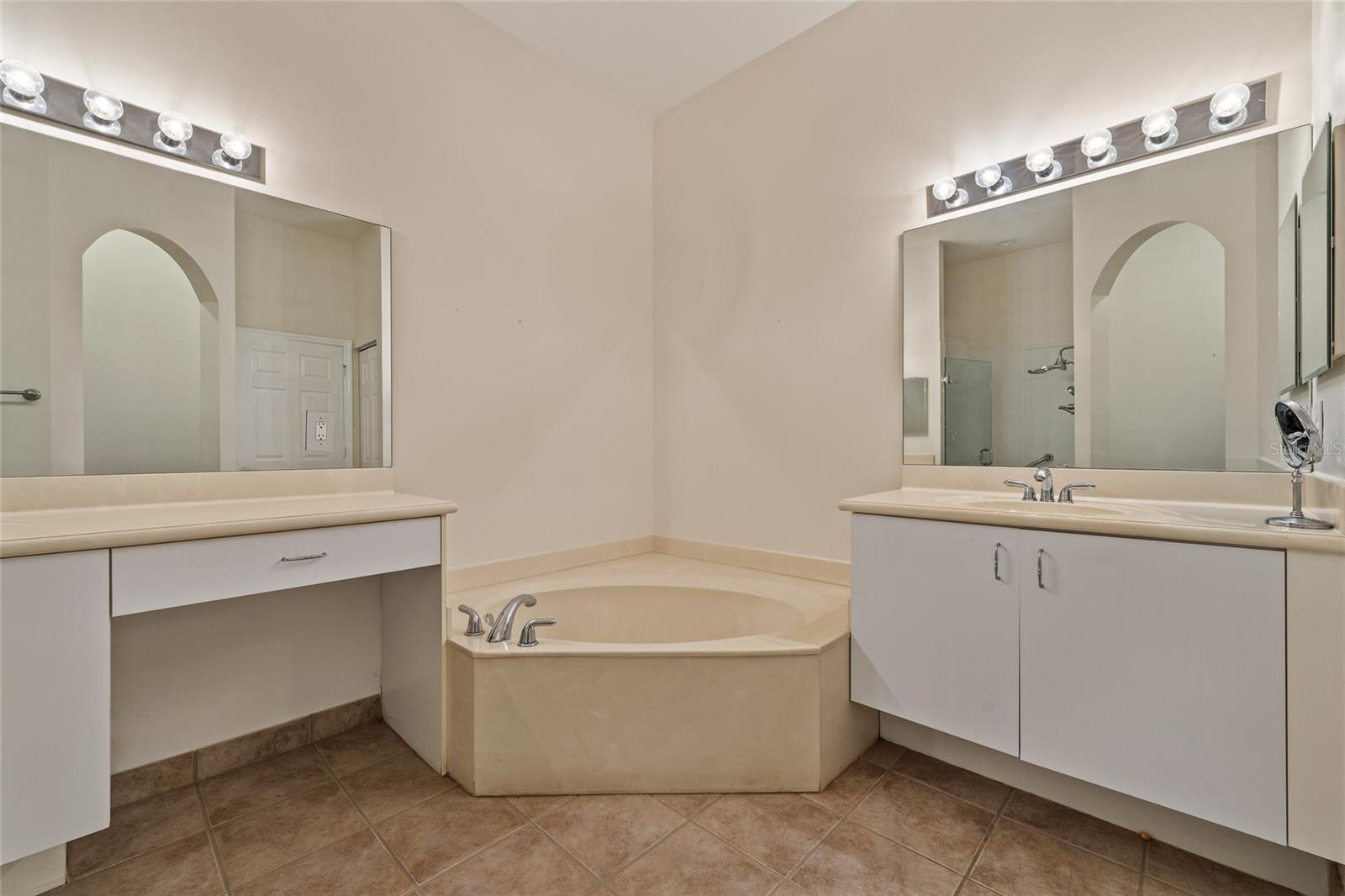 8400 NICHOLLS PT, WEST PALM BEACH, FL — photo 16