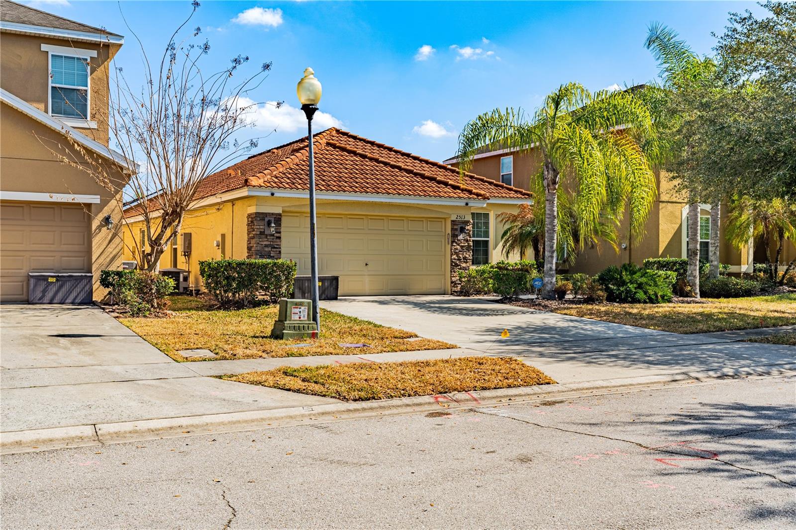 2513 DHARMA CIR, KISSIMMEE, FL — photo 2