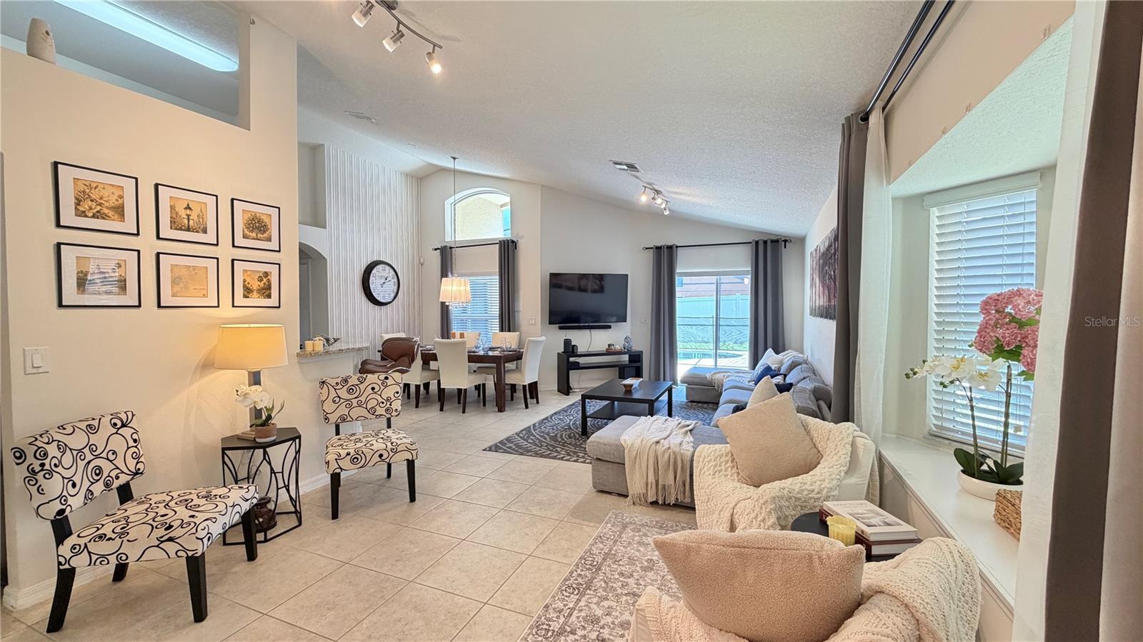 2513 DHARMA CIR, KISSIMMEE, FL — photo 4