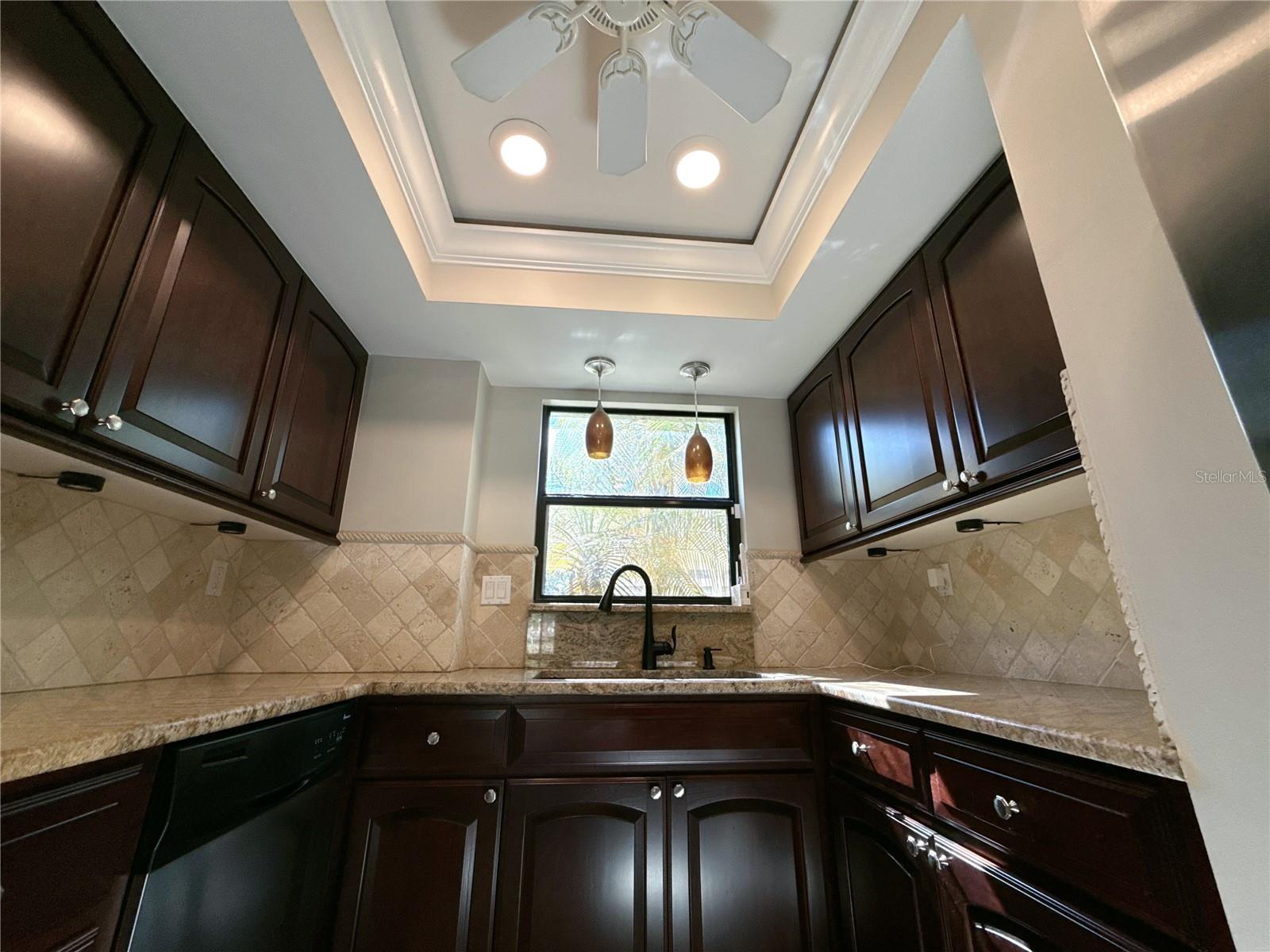 13516 PALMWOOD LN, TAMPA, FL — photo 5